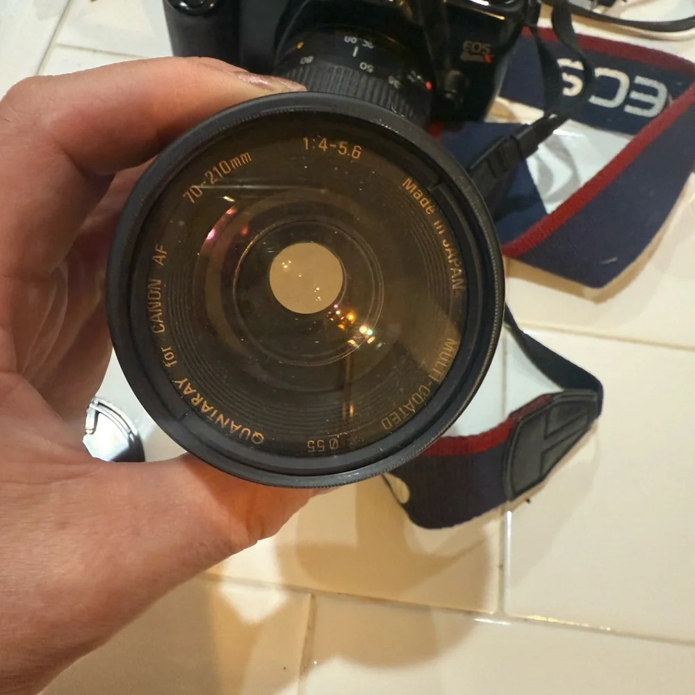 Canon Black Digital Camera with Zoom Lens